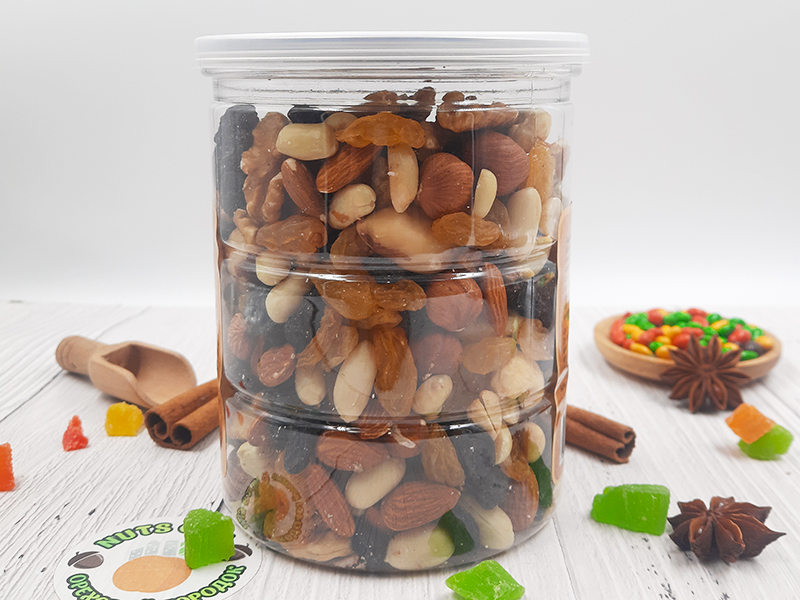 Ореховая смесь с изюмом в банке 450гр