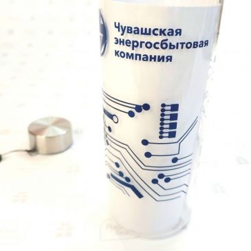 бутылки для воды из переработанного пластика