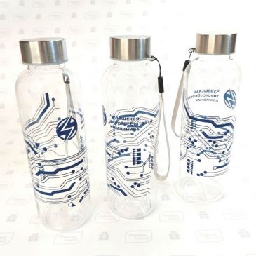 бутылки для воды из переработанного пластика