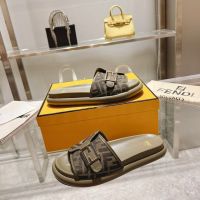 Шлепанцы Fendi