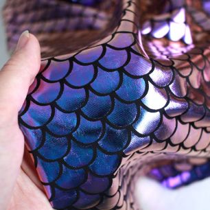 Трикотаж - Фиолетовые чешуйки 50*40 см. УЦЕНКА!