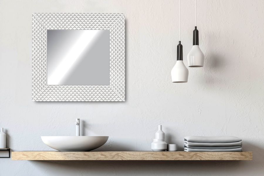 Зеркало в раме на стену для макияжа настенное в ванную прихожую коридор White square 52х52 см белое