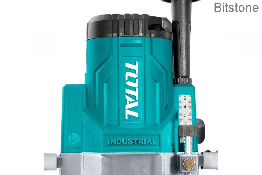 Фрезер TOTAL 2200 Вт TR111226