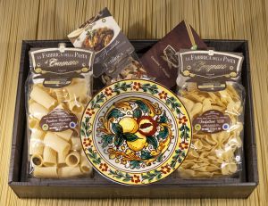 Подарочный набор Сорренто Плюс Insalatera Sorrento Amalfi Pasta & Cond с тарелкой 25 см - Италия