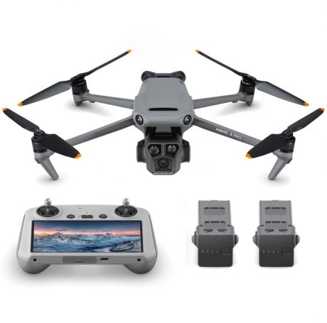 Квадрокоптер DJI Mavic 3 Pro Fly More Combo (DJI RC)