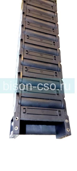 Кабель-канал гибкий 55х100 R200 TMX5550.100.200 закрытый (коннекторы в комплекте)