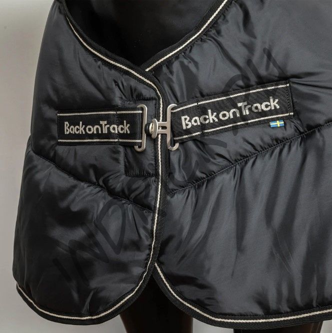 Денниковая попона для лошади Back on Track Rhyolite 100 гр, 200 гр