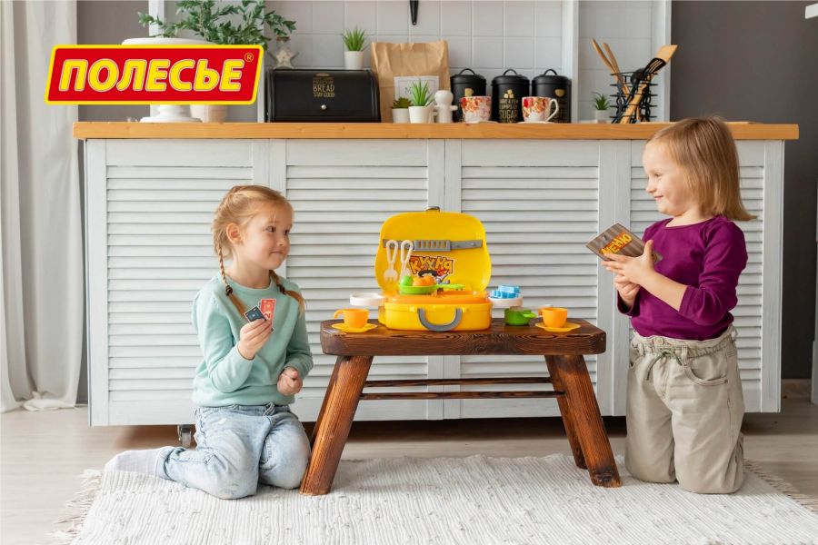 Набор детской посуды (22 элемента) (в чемоданчике на колёсиках)