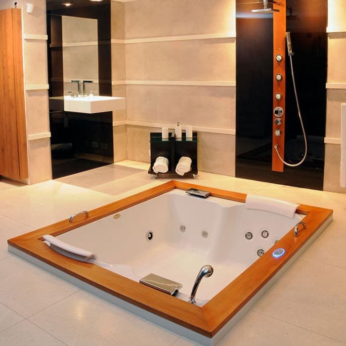 Гидромассажная ванна Jacuzzi Aura Plus Wood встраиваемая 180x150