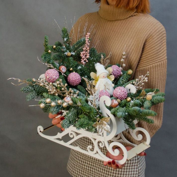 Новогодняя композиция с нобилисом "Сани"