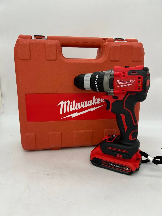 Шуруповерт ударный аккум. Milwaukee 36v с набором