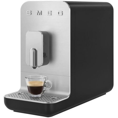 Кофемашина Smeg BCC13BLMEU