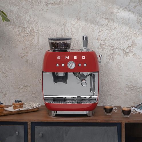 Кофеварка Smeg EGF03RDEU