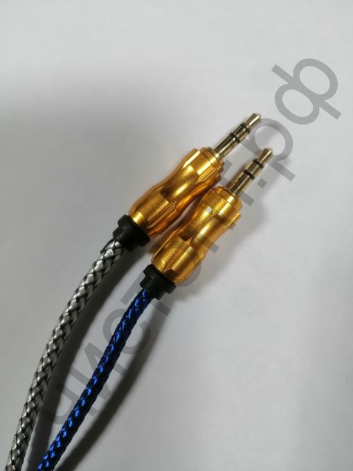 Кабель(3.5) папа-папа 3.5 stereo plug на 3.5 stereo plug текстильный с мет. штекер 1м цветной (63) без упак