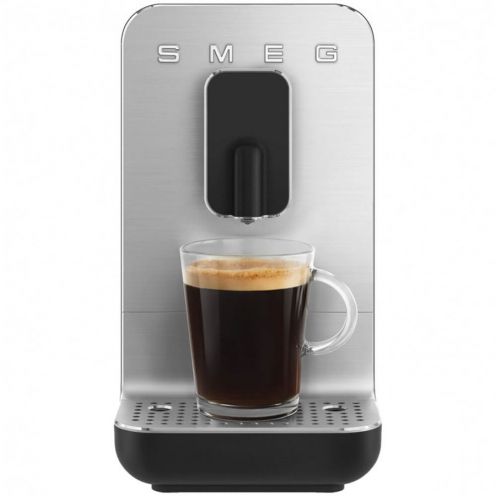 Кофемашина Smeg BCC11BLMEU