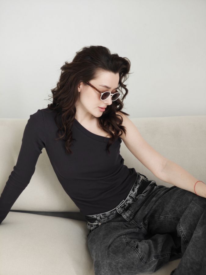 Кофта на одно плечо графит