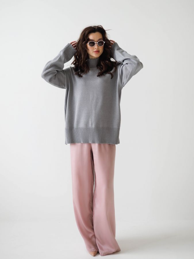 Свитер серый