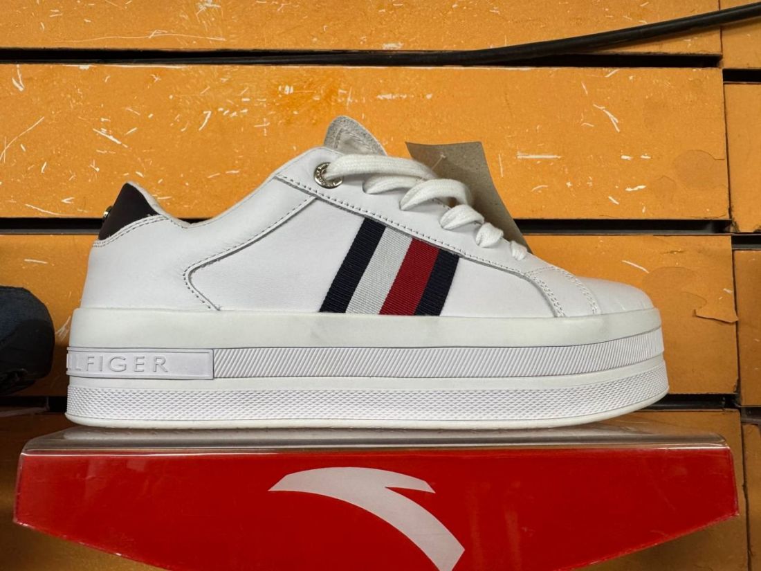 Кроссовки Tommy Hilfiger белые