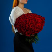 Красные розы 101 шт без упаковки, 40см, Эквадор