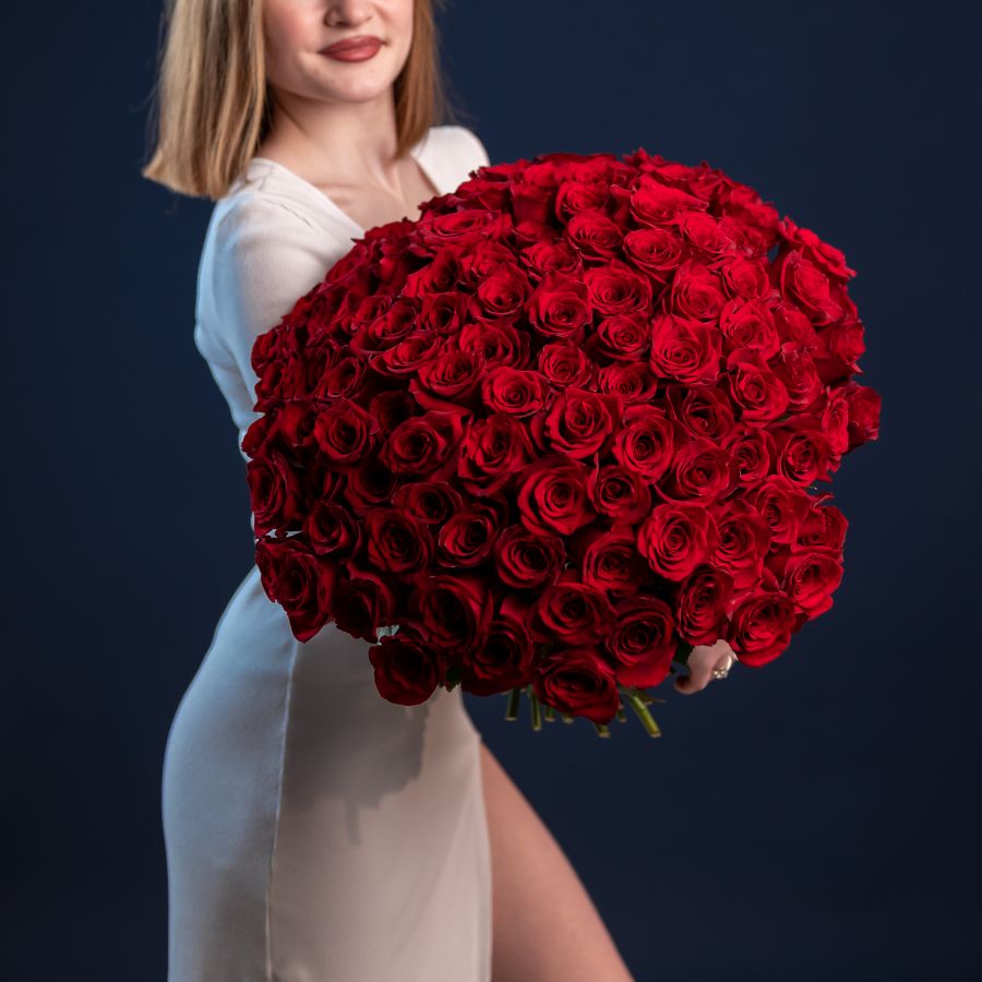 101 красная роза без упаковки