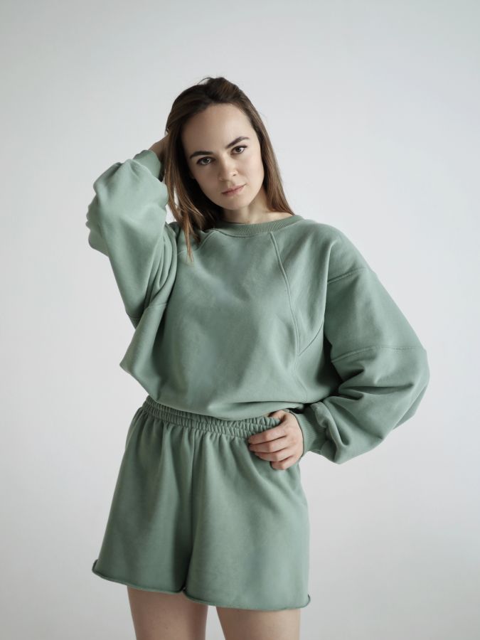 Шорты бесшовные полынь