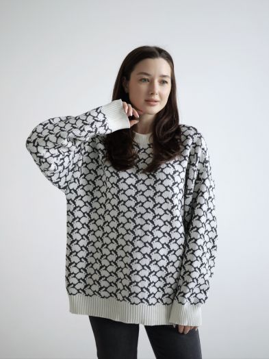 Свитер с кроликами