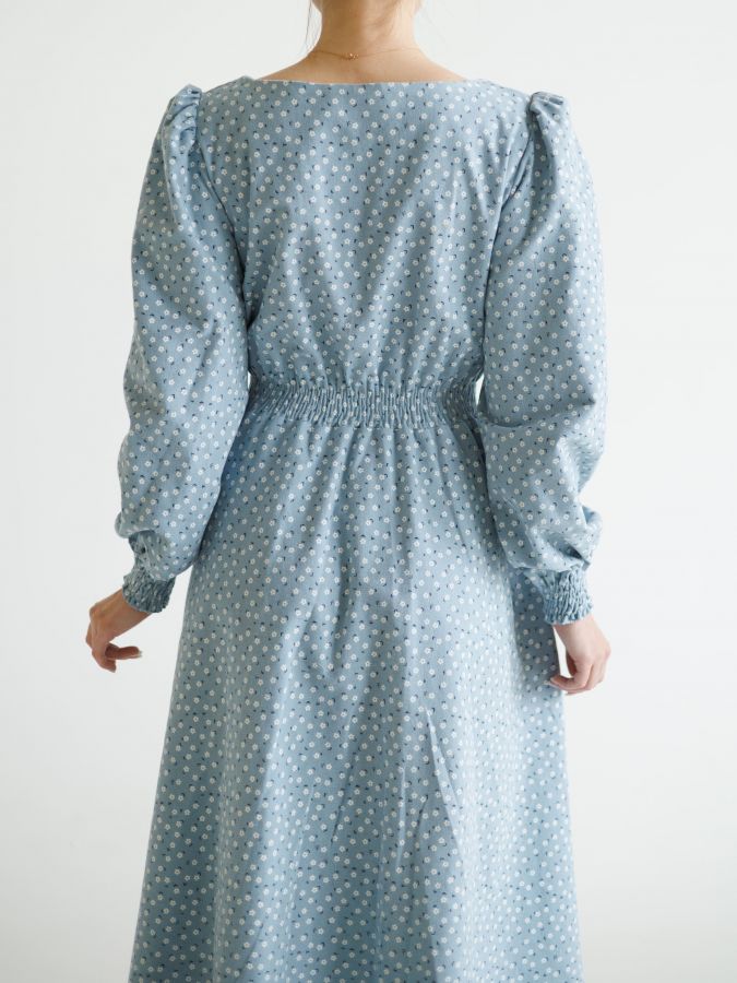 Платье Azzurro с ромашками