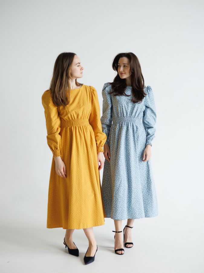 Платье Azzurro с ромашками