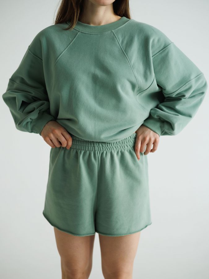 Шорты бесшовные полынь