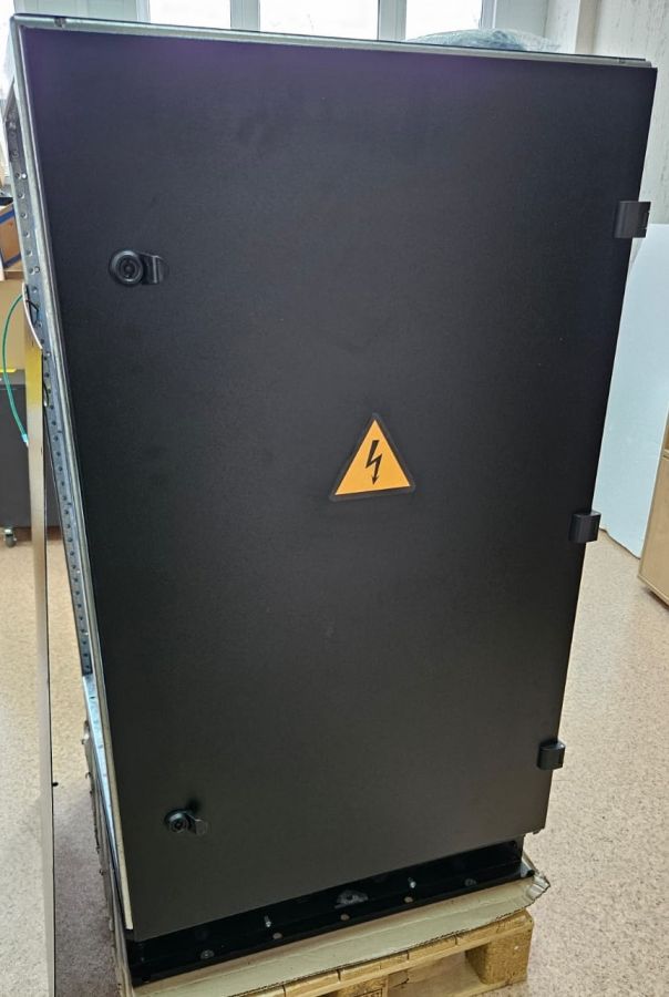 Батарейный шкаф 600×650×1050 мм – металлический, напольный, защитный