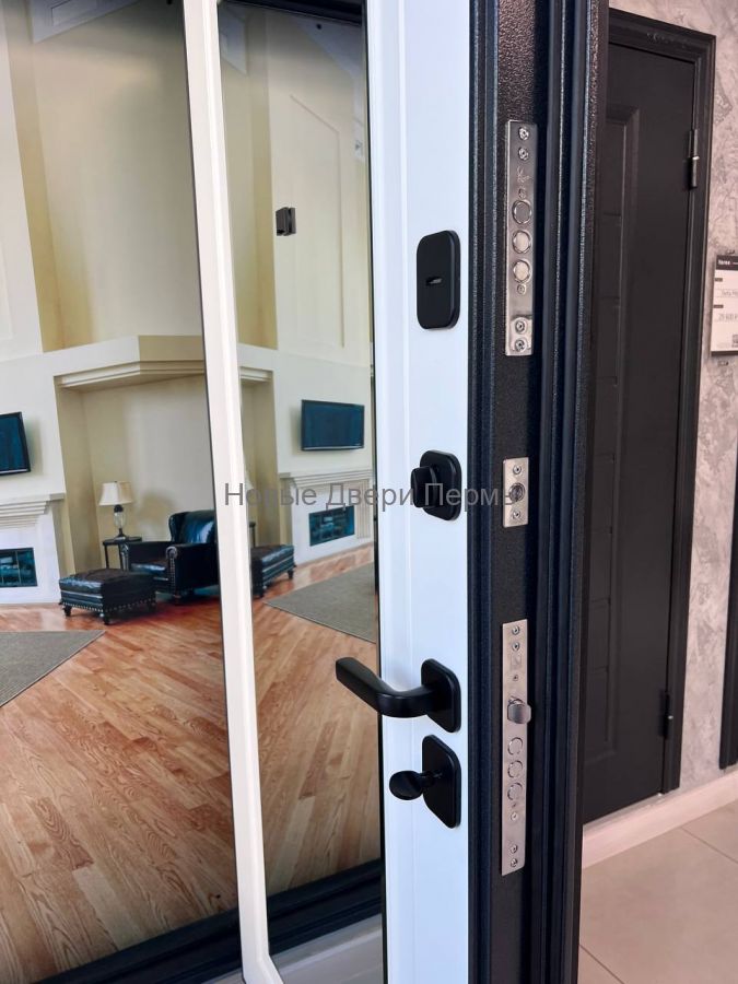 Входная дверь TAU LT PP ПВХ Бьянко