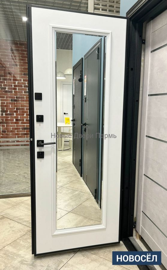 Delta PRO MP DL-2 СК6-СМ черный шелк/ПВХ Бьянко квартирная дверь