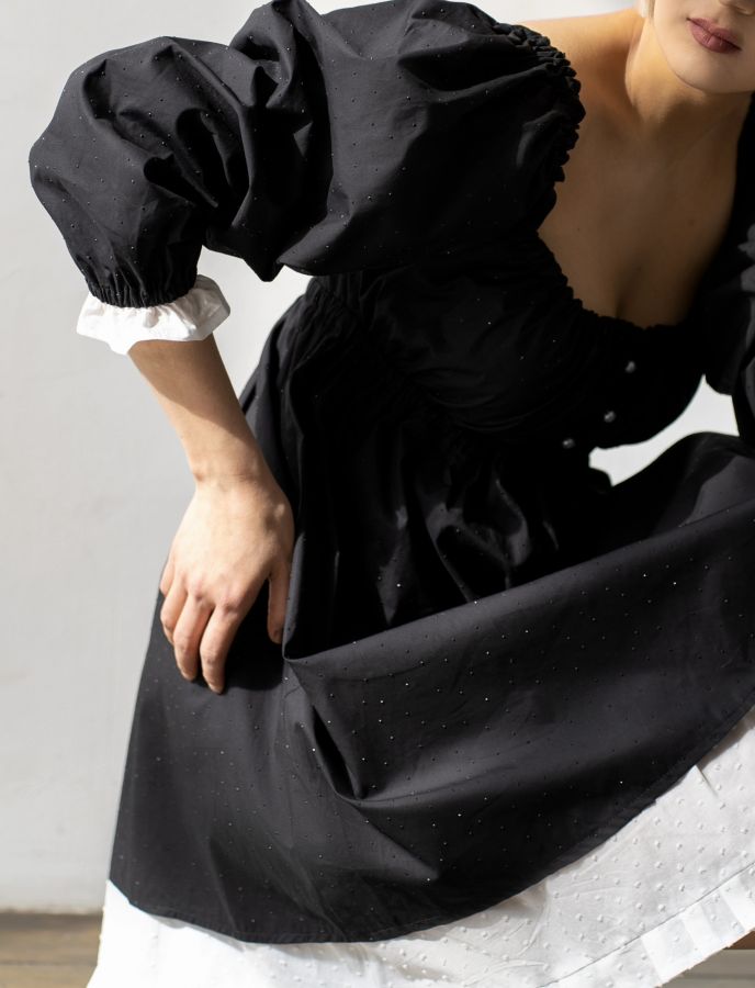 Платье Babydoll черное со стразами