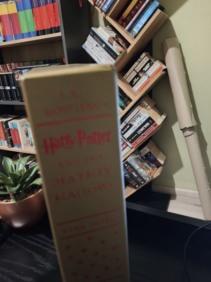 Harry Potter and the deathly hallows в слипкейсе