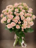 Букет из 15 роз кустовых