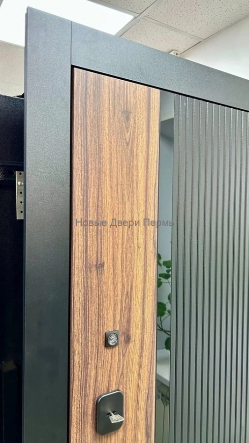 Дверь входная 9 см Кантри Эмалит белый