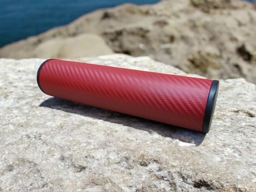 Шейкер музыкальный carbon red