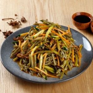 Салат Папоротник с курицей 300г