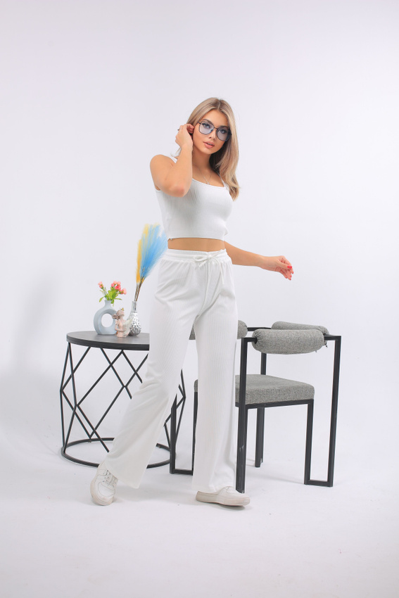 Костюм белый