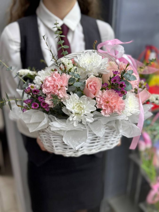 Композиция в корзине