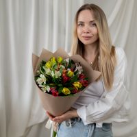 Букет из альстромерий