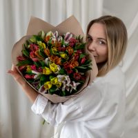 Букет из альстромерий