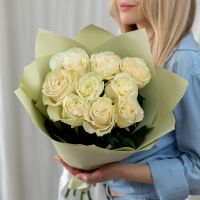 9 белых роз Эквадор (сорт Мондиаль)