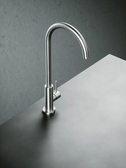 Кухонный смеситель Quadro design Kitchen Inox 600 с поворотным изливом схема 3 Кухонный смеситель Quadro design Kitchen Inox 600 с поворотным изливом схема 3