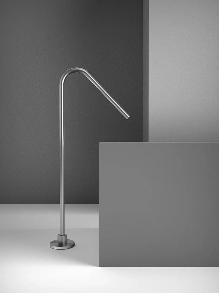 Напольный излив для ванны Quadro design Complements BV020 AS ФОТО