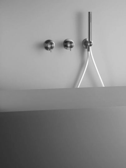 Смеситель для душа Quadro design Source 13 68.00 три отверстия схема 7