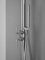 Душевая стойка Quadro design Levo CD014.2/1 AS напольная с ручным душем схема 3