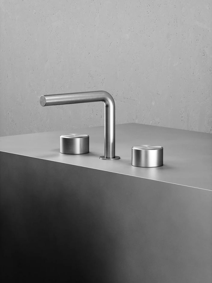 Смеситель для раковины Quadro design Stereo 16 31V встраиваемый 3 отверстия ФОТО