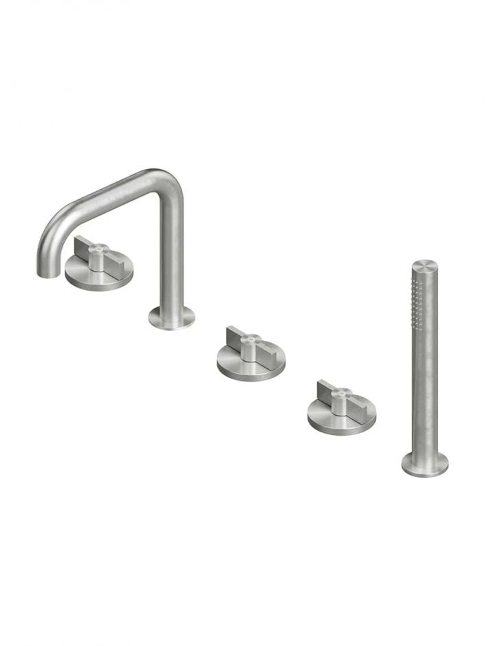 Смеситель на борт ванны Quadro design Valvola01 19 98 с изливом