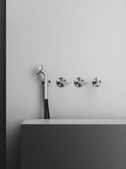 Смеситель для ванны и душа Quadro design FFQT 21 69T с изливом схема 4